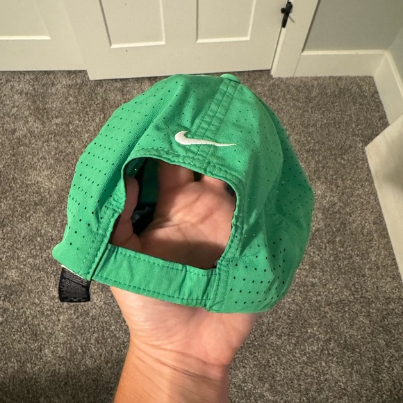 Nike golf hat - Picture 3 of 4